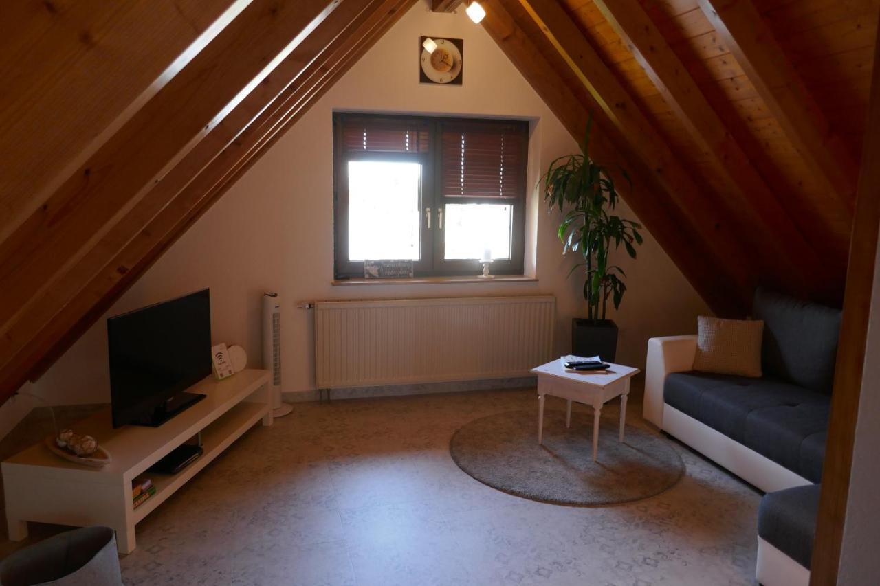 Moderne 2 Zi - Fewo Weinbergliebe Am Tuniberg Zwischen Freiburg Und Frankreich Merdingen Экстерьер фото
